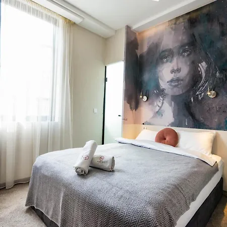 Aurora Hills بلوفديف